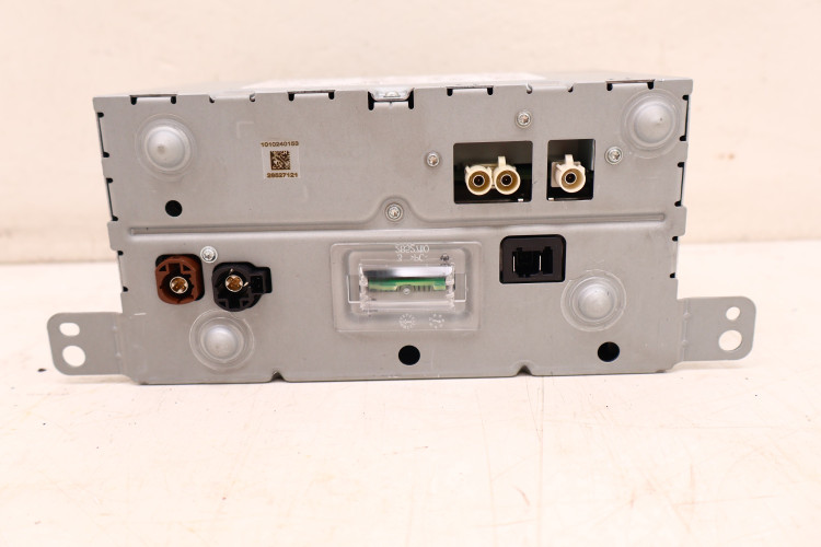 VOLVO XC60 II RADIO 32413742