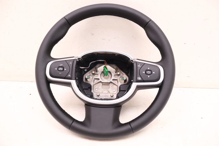 VOLVO XC60 II KIEROWNICA WIELOFUNKCYJNA 735-15 32366294