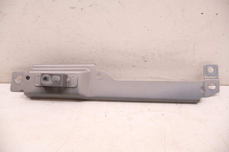 VOLVO XC60 II MOCOWANIE BŁOTNIKA PRAWY PRZÓD 735-15 31424581