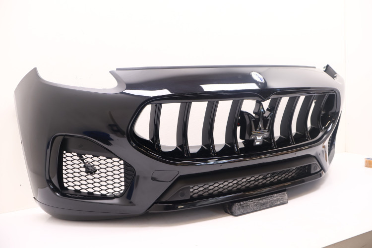 MASERATI GRECALE MODENA ZDERZAK PRZÓD
