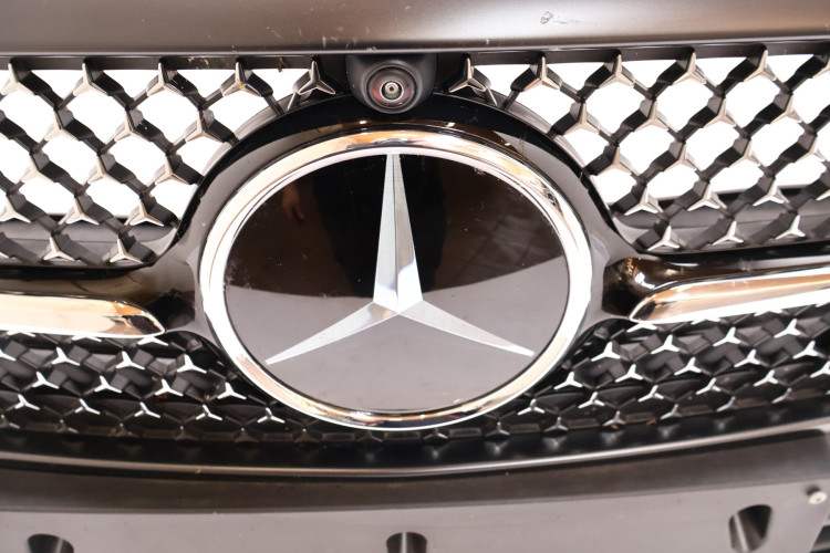 MERCEDES-BENZ CLE A236 ZDERZAK PRZÓD