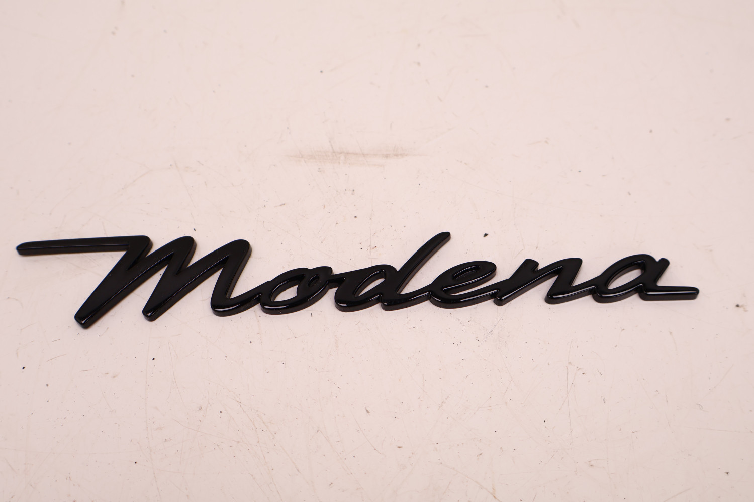 MASERATI GRECALE EMBLEMAT NAPIS MODENA