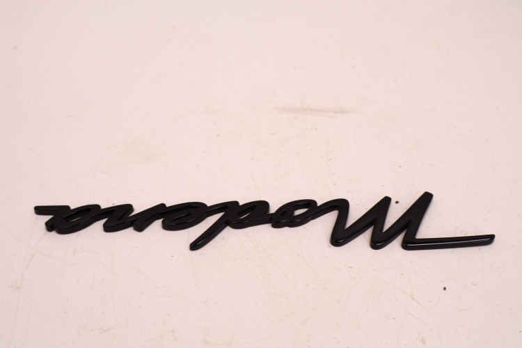 MASERATI GRECALE EMBLEMAT NAPIS MODENA