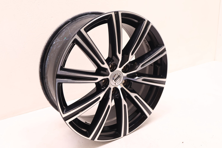 VOLVO XC60 II FELGA ALUMINIOWA 19X7.5 31680357