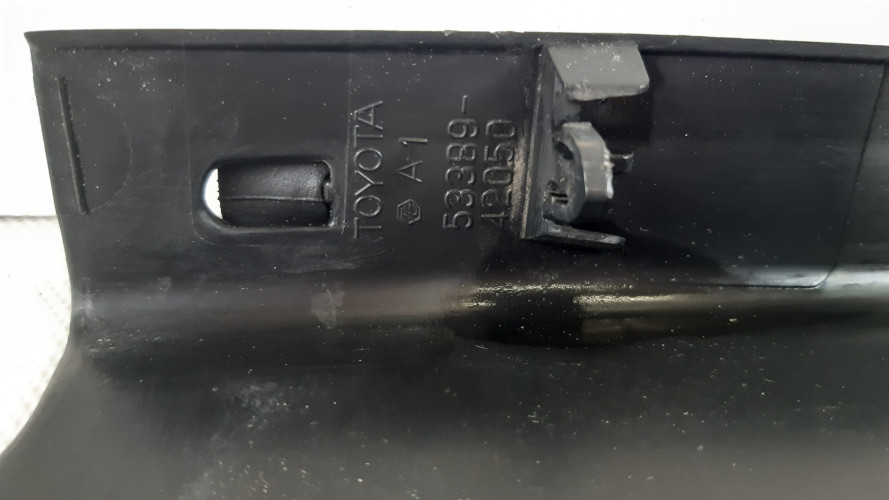 TOYOTA RAV4 IV LISTWA BŁOTNIKA LEWA PRZÓD 53389-42050