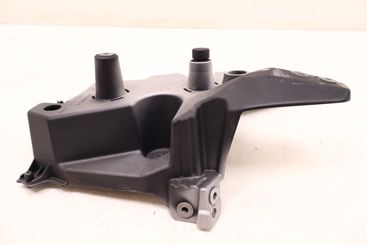 VOLVO XC60 II MOCOWANIE BŁOTNIKA PRAWY PRZÓD 735-15 32288929