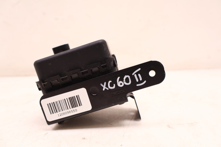 VOLVO XC60 II GŁOŚNIK ZEWNĘTRZNEGO SYSTEMU DŹWIĘKU 32344781