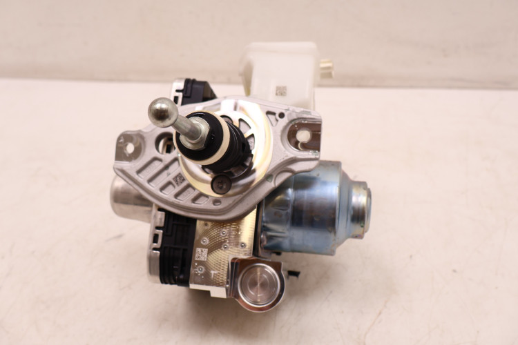 VOLVO XC60 II 2.0 T8 POMPA ABS 32384755, 32384756