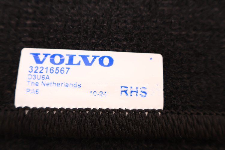 VOLVO XC60 II DYWANIKI WELUROWE TYŁ 32216567, 32216566