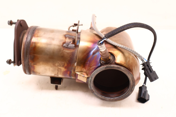 VOLVO XC60 II 2.0 T8 KATALIZATOR 32264006