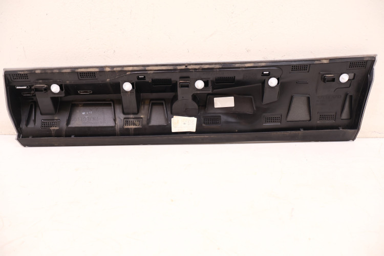 VOLVO XC60 II LISTWA DRZWI PRAWA TYŁ 735-15 31440305, 31440297