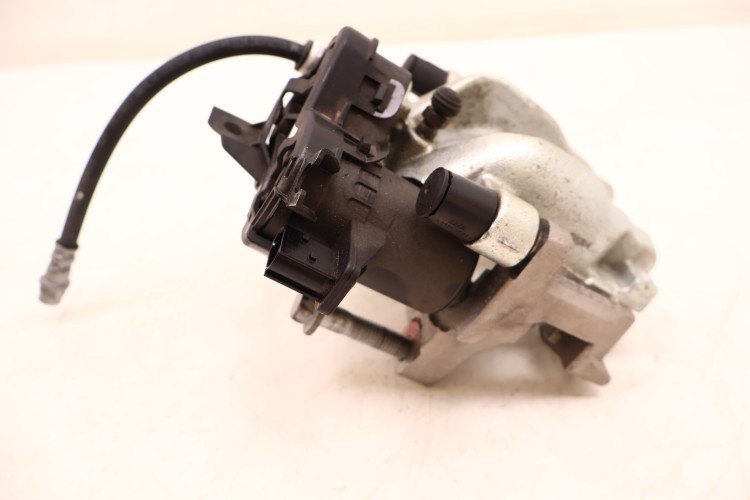 VOLVO XC60 II 2.0 T8 ZACISK HAMULCA PRAWY TYŁ 32217364, 32301468