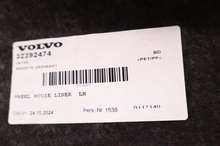 VOLVO XC60 II NADKOLE LEWE TYŁ 32392474