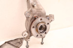 VOLVO XC60 II 2.0 T8 PIASTA ZWROTNICA LEWA PRZÓD 32298139