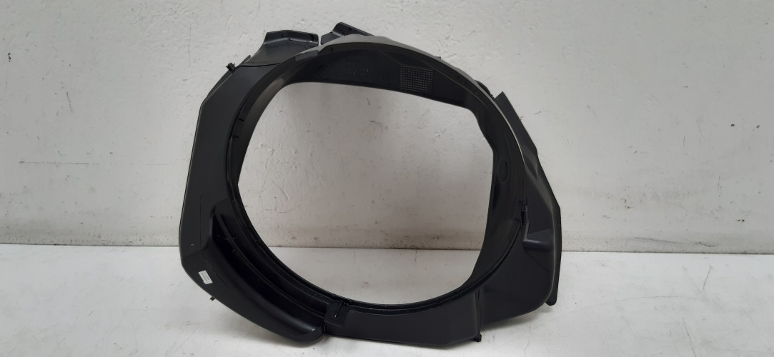 VOLVO XC60 II WLOT KIEROWNICA POWIETRZA 32296117