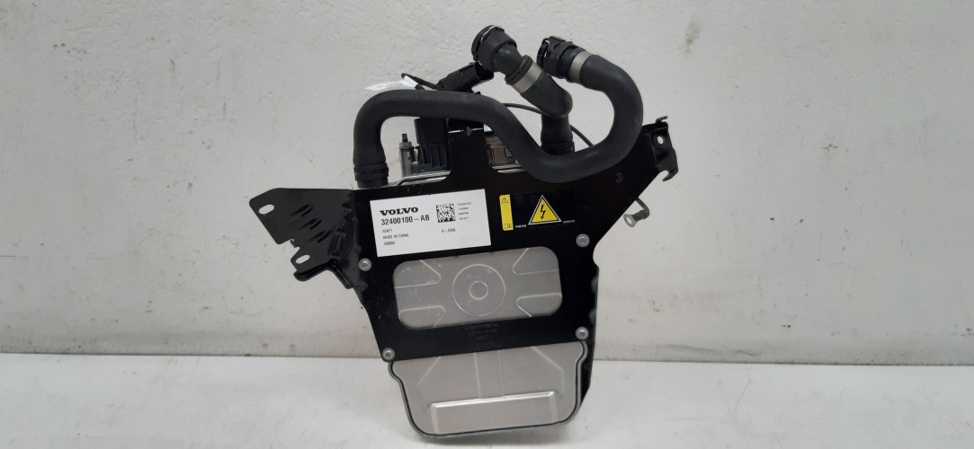VOLVO XC60 II 2.0 T8 WEBASTO PODGRZEWACZ 32400100