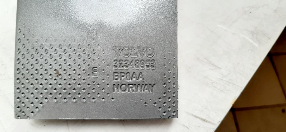 VOLVO XC60 II BELKA ZDERZAKA PRZÓD 735-15 32348953