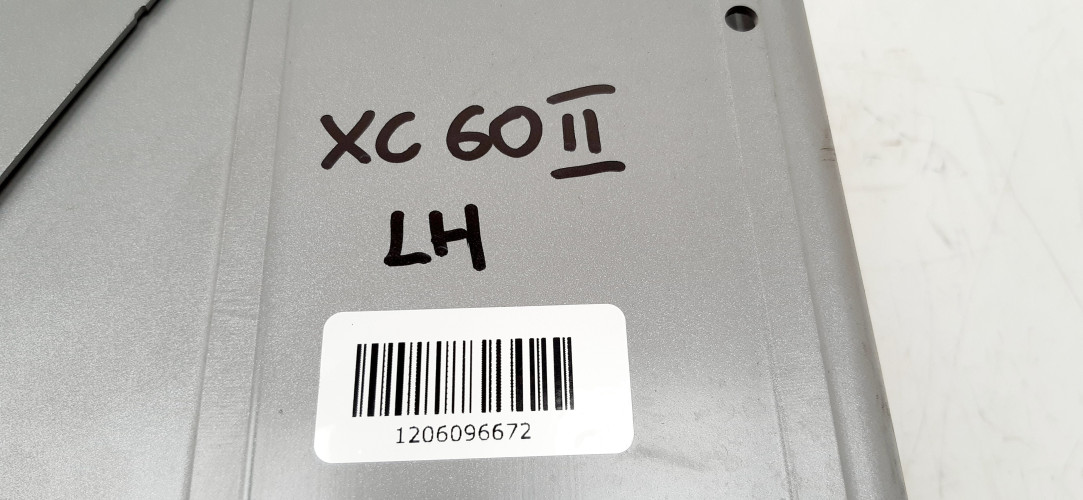 VOLVO XC60 II STREFA ZGNIOTU LEWA PRZÓD 735-15 32377065