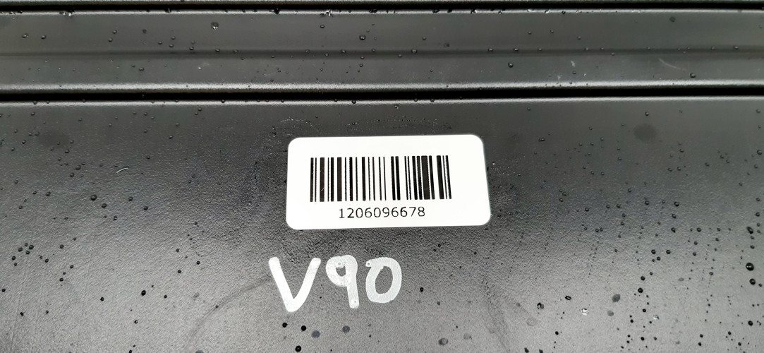 VOLVO V90 KLATKA DLA PSA PSÓW DO BAGAŻNIKA