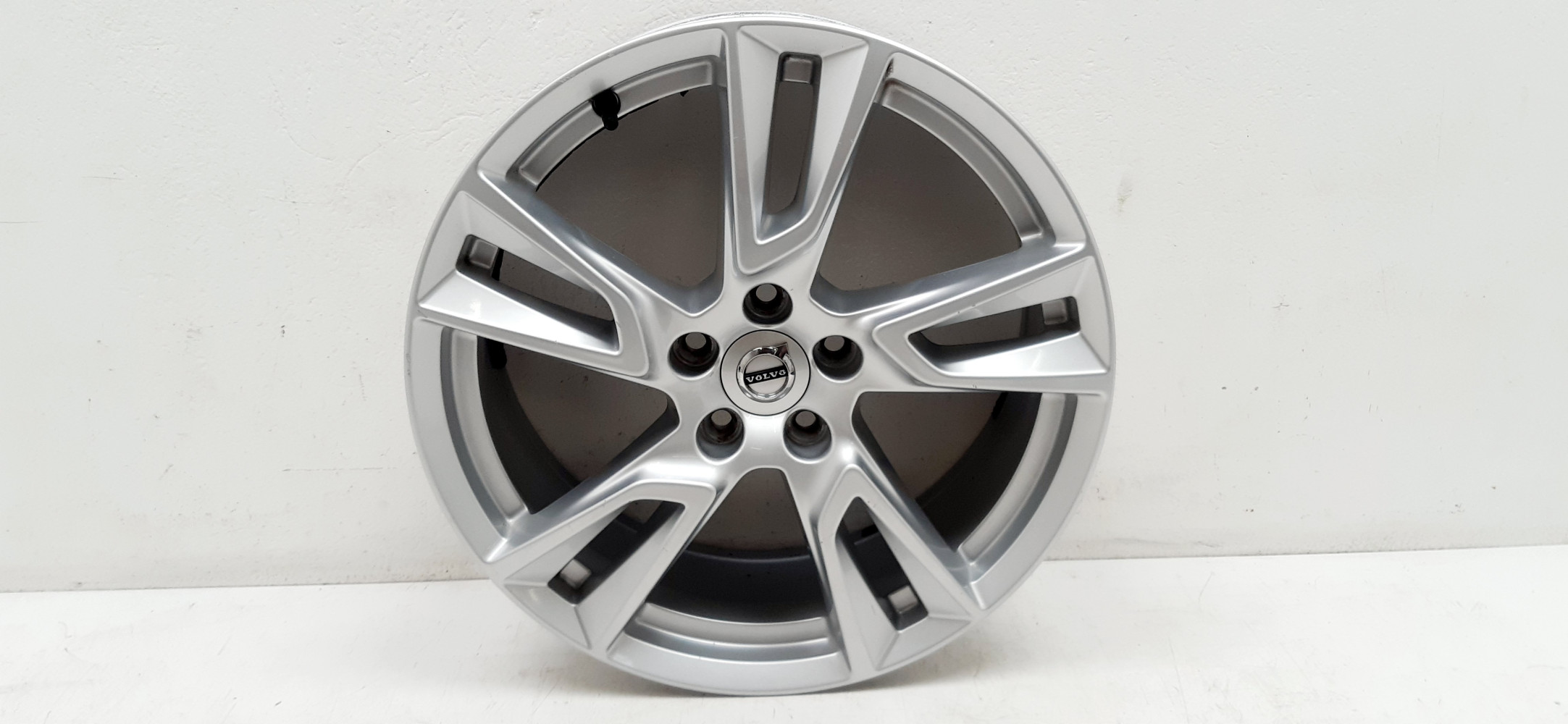 VOLVO V90 FELGA ALUMINIOWA 18X7.5 31362866
