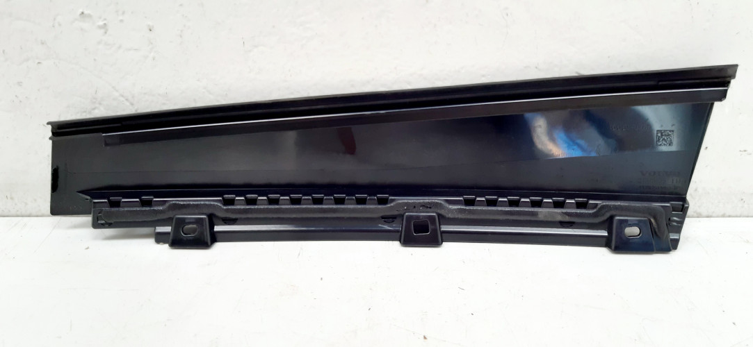 VOLVO XC90 II LISTWA DRZWI LEWA TYŁ 31378625