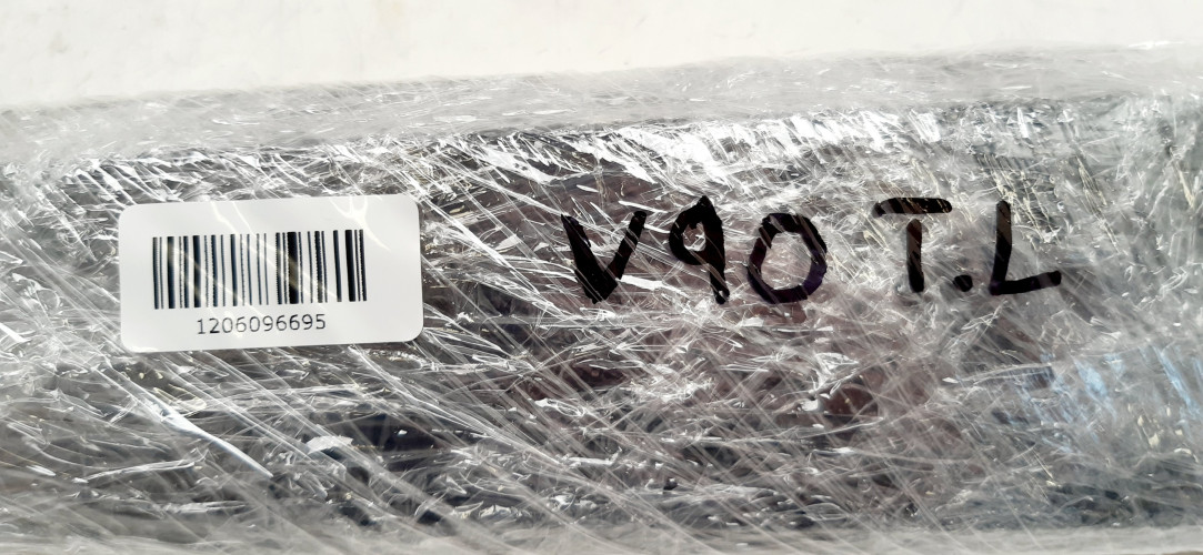 VOLVO XC90 II LISTWA DRZWI LEWA TYŁ 31378625
