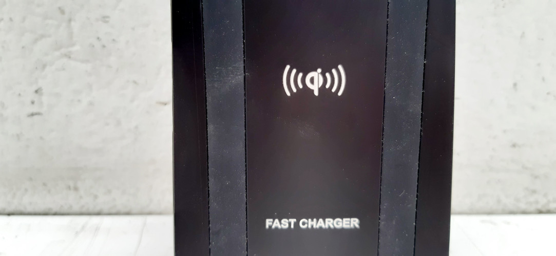 VOLVO V90 ŁADOWARKA INDUKCYJNA FAST CHARGER HFC-1010