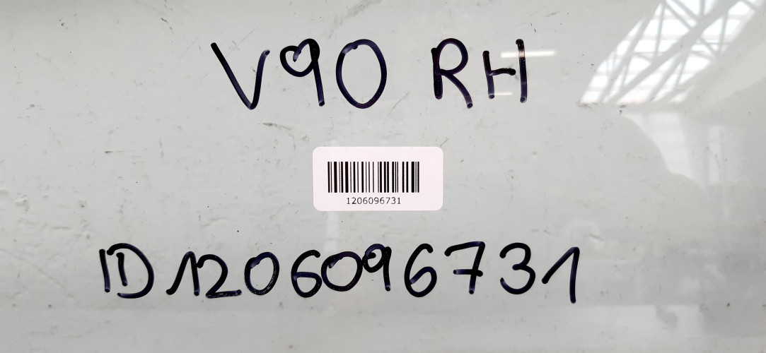 VOLVO V90 SZYBA KAROSERYJNA PRAWA 31477831