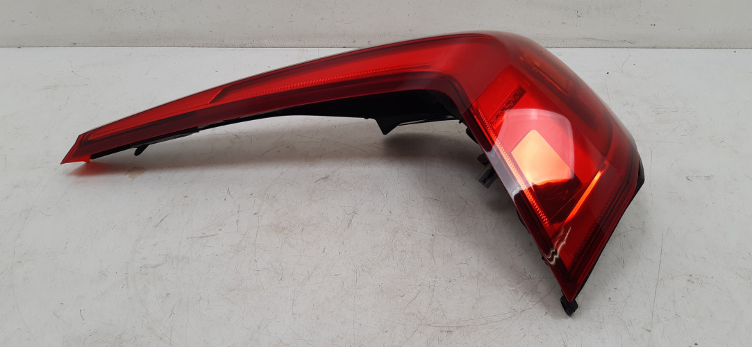 VOLVO V90 LAMPA LEWA TYŁ 32228832