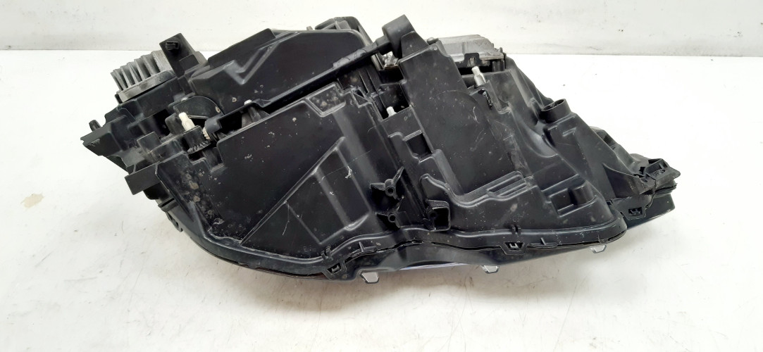 VOLVO V90 LAMPA LEWA PRZÓD FULL LED MID UK 32228684