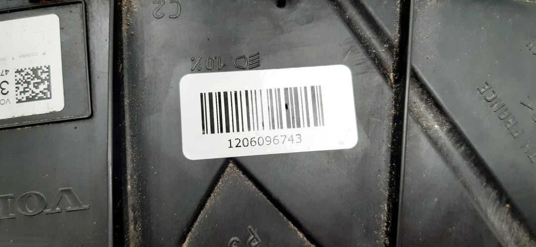 VOLVO V90 LAMPA PRAWA PRZÓD FULL LED MID UK 32228685