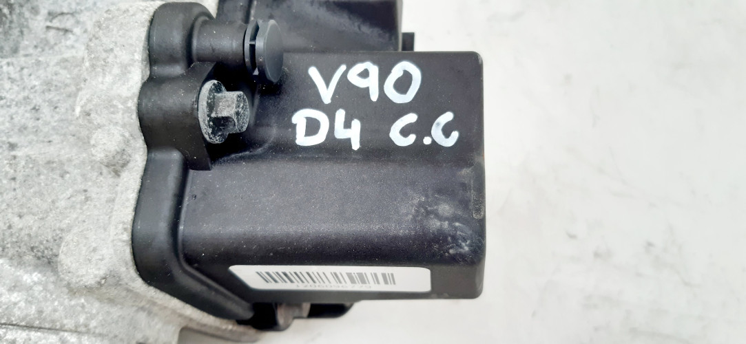 VOLVO V90 2.0 D4 CROSS COUNTRY DYFER MOST TYŁ 31492598
