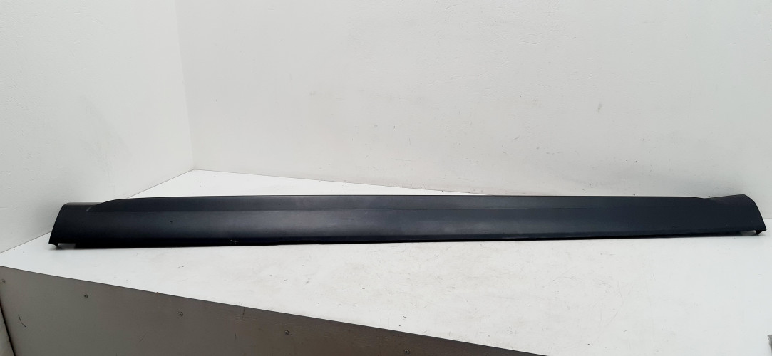VOLVO V90 CROSS COUNTRY LISTWA PROGOWA PRAWA 31386144