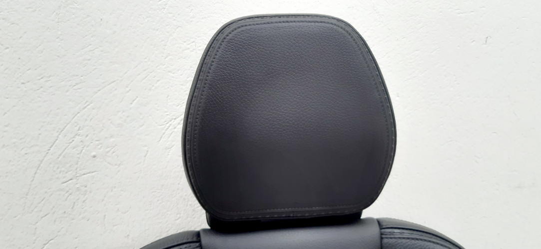 VOLVO V90 TAPICERKA OPARCIE FOTELA PRAWY PRZÓD 32248842