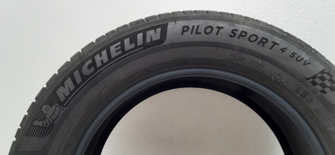 OPONY MICHELIN PILOT SPORT 4 SUV 235/60/18