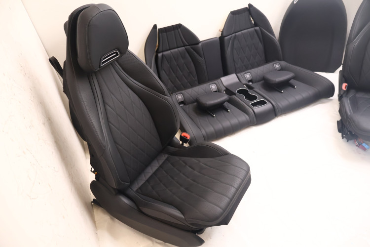 MERCEDES-BENZ CLE A236 AMG FOTEL FOTELE KANAPA