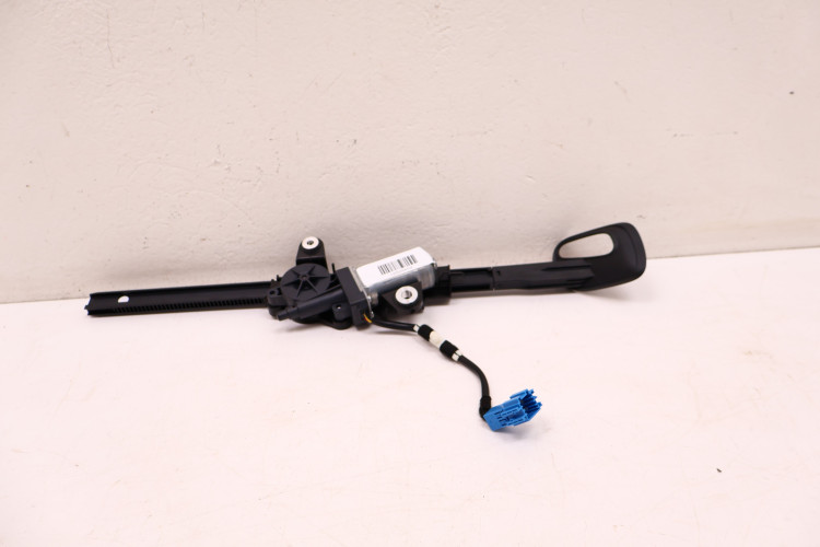 MERCEDES-BENZ CLE A236 PODAJNIK PASA BEZPIECZEŃSTWA PRAWY A2068602401