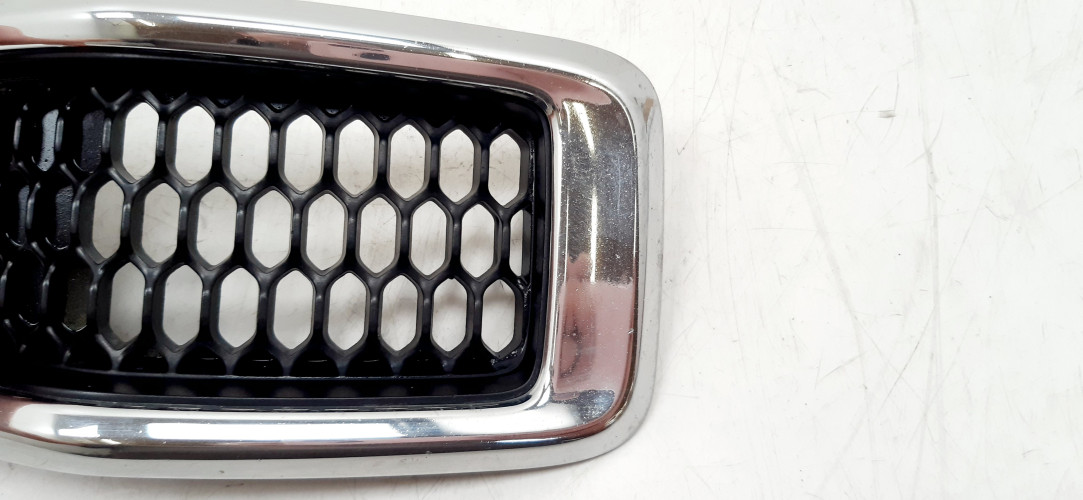 JEEP CHEROKEE KL KRATKA MASKI NR. 6 68138335