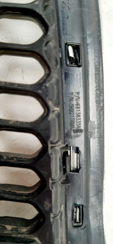 JEEP CHEROKEE KL KRATKA MASKI NR. 7 68138335