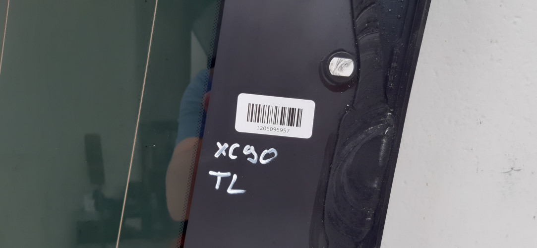 VOLVO XC90 II SZYBA KAROSERYJNA LEWA 31442520