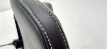 VOLVO XC90 II ZAGŁÓWEK LEWY TYŁ