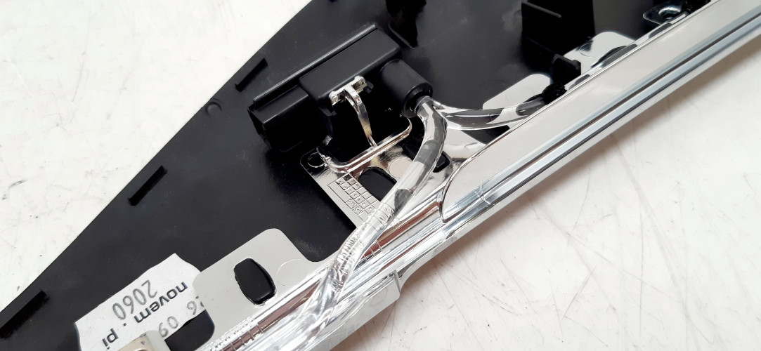 VOLVO XC90 II LISTWA OZDOBNA DEKOR DRZWI PRAWY TYŁ 31699360