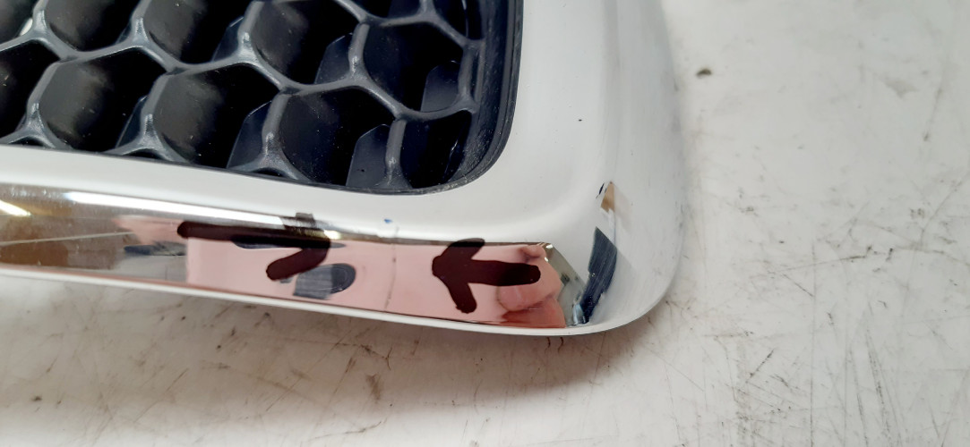 JEEP CHEROKEE KL KRATKA MASKI NR. 2 68138335
