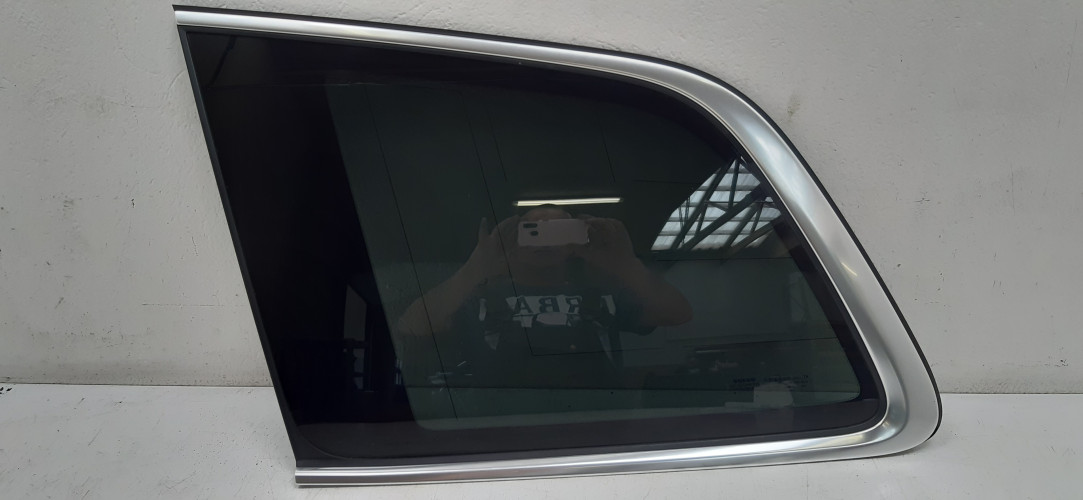 VOLVO XC90 II SZYBA KAROSERYJNA LEWA 31442520
