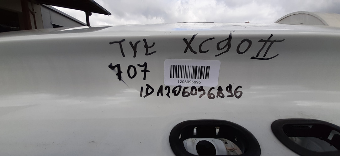 VOLVO XC90 II ĆWIARTKA KAROSERIA TYŁ BŁOTNIK PRAWY LEWY 707