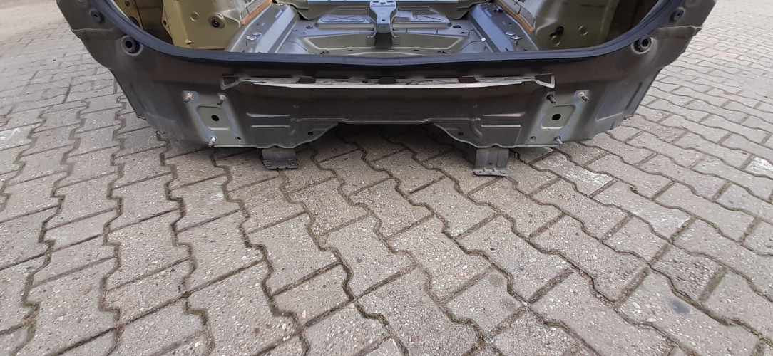 VOLVO XC90 II ĆWIARTKA KAROSERIA TYŁ BŁOTNIK PRAWY LEWY 700-16