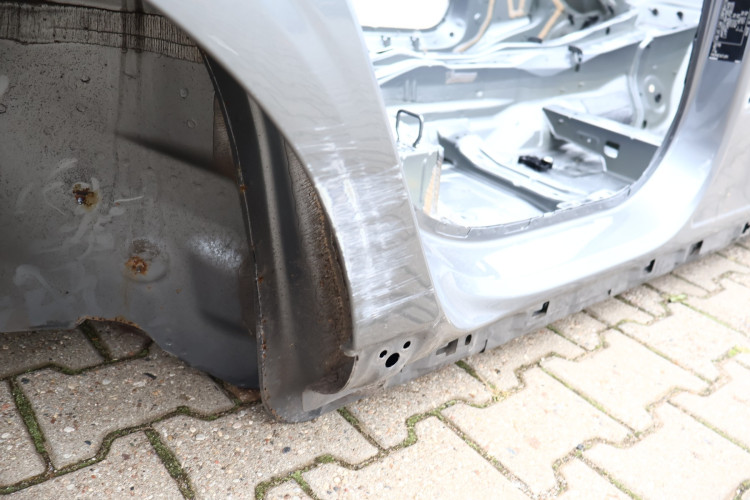 VOLVO S90 II ĆWIARTKA BŁOTNIK PRAWA TYŁ 714