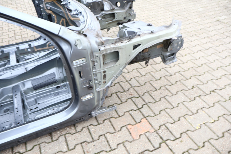 VOLVO S90 II ĆWIARTKA PRAWA PRZÓD 714