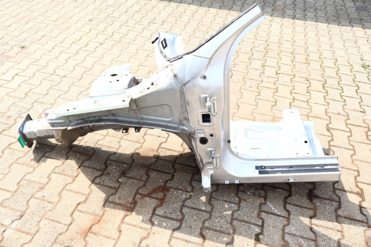 VOLVO XC60 I LIFT ĆWIARTKA LEWA PRZÓD