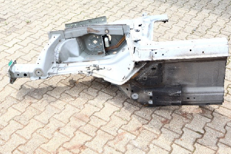 VOLVO XC60 I LIFT ĆWIARTKA LEWA PRZÓD